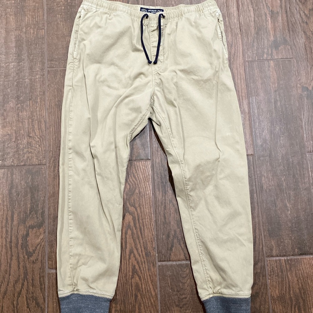 American eagle joggers